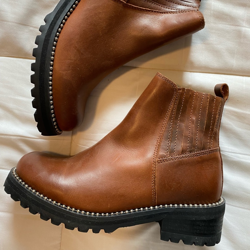 Steve Madden Boots